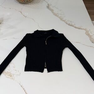 Papaya Black Ribbed Knit Top with Collar and double zipper | M